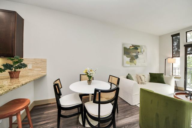 3800 Main St Street 1.317, Houston, TX 77002