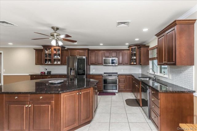 1091 Westminster Avenue, Dix Hills, NY 11746
