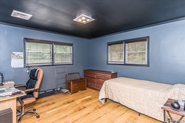 1091 Westminster Avenue, Dix Hills, NY 11746