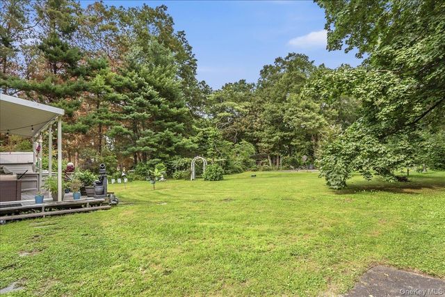 1091 Westminster Avenue, Dix Hills, NY 11746