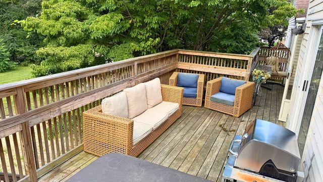 14 Indian Ridge Dr, Leominster, MA 01453