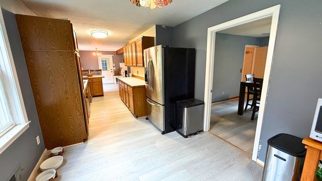 14 Indian Ridge Dr, Leominster, MA 01453