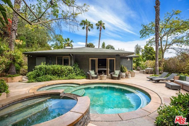 1211 Sierra Alta Way, West Hollywood, CA 90069