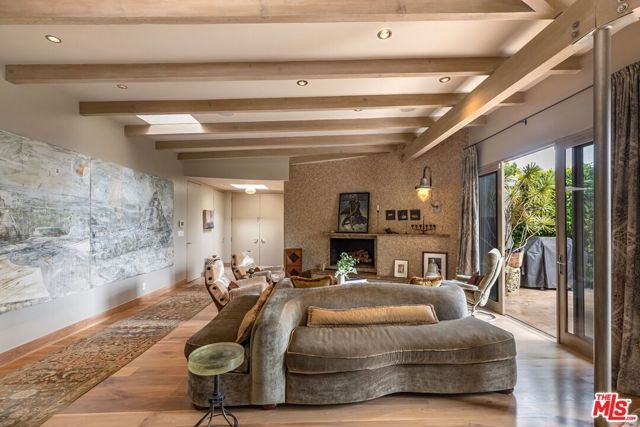 1211 Sierra Alta Way, West Hollywood, CA 90069
