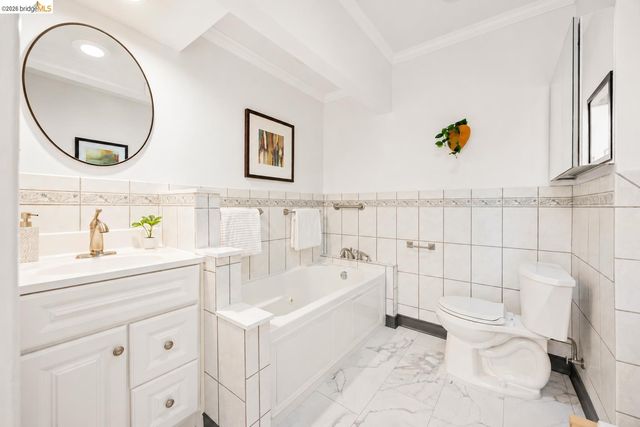 2506 Best Ave, Oakland, CA 94601