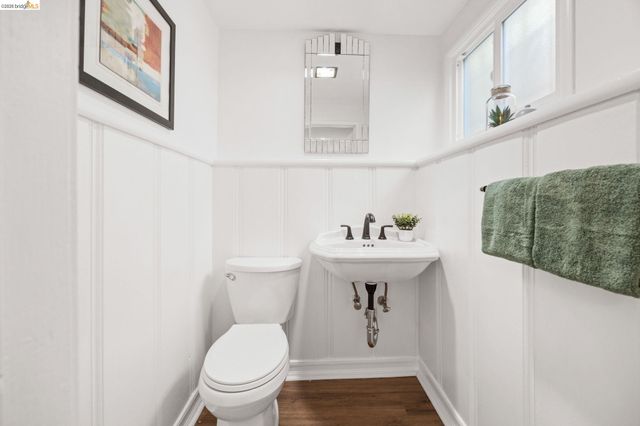 2506 Best Ave, Oakland, CA 94601