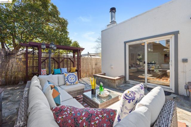 2506 Best Ave, Oakland, CA 94601