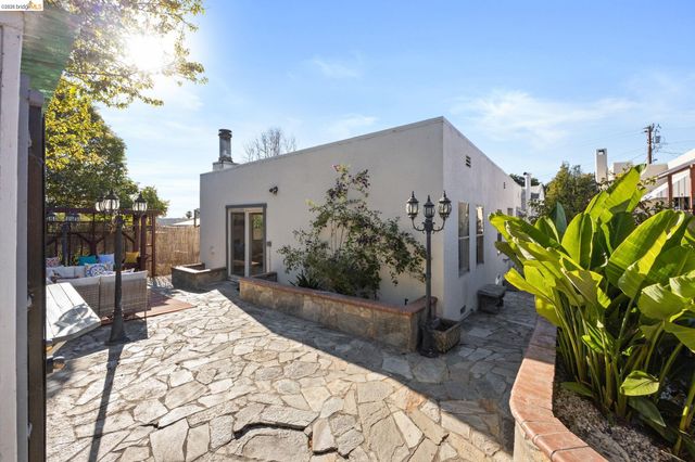 2506 Best Ave, Oakland, CA 94601