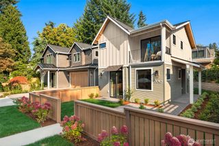 2010 9th Street W, Kirkland, WA 98033