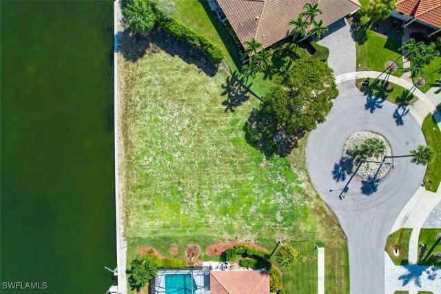 950 Plum CT, Marco Island, FL 34145