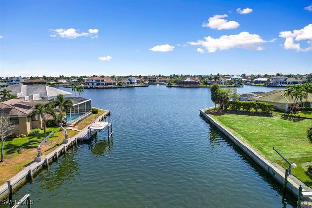 950 Plum CT, Marco Island, FL 34145