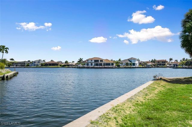 950 Plum CT, Marco Island, FL 34145