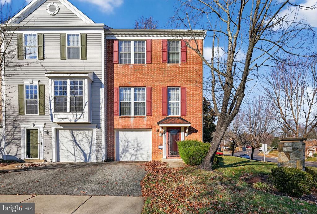 8401 OLD COLONY DR S, Upper Marlboro, MD 20772