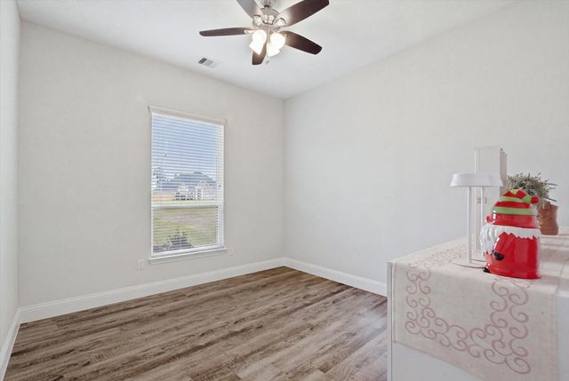 4734 Pineloch Bayou Drive, Baytown, TX 77523