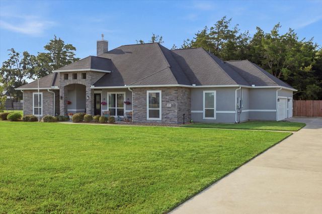 4734 Pineloch Bayou Drive, Baytown, TX 77523