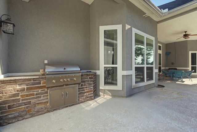 4734 Pineloch Bayou Drive, Baytown, TX 77523