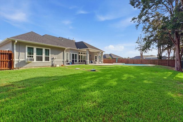 4734 Pineloch Bayou Drive, Baytown, TX 77523