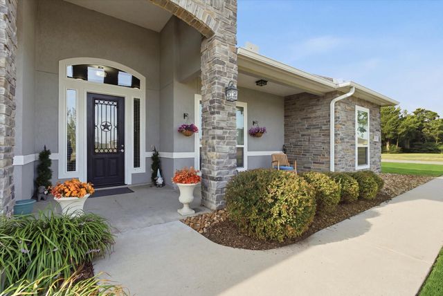 4734 Pineloch Bayou Drive, Baytown, TX 77523