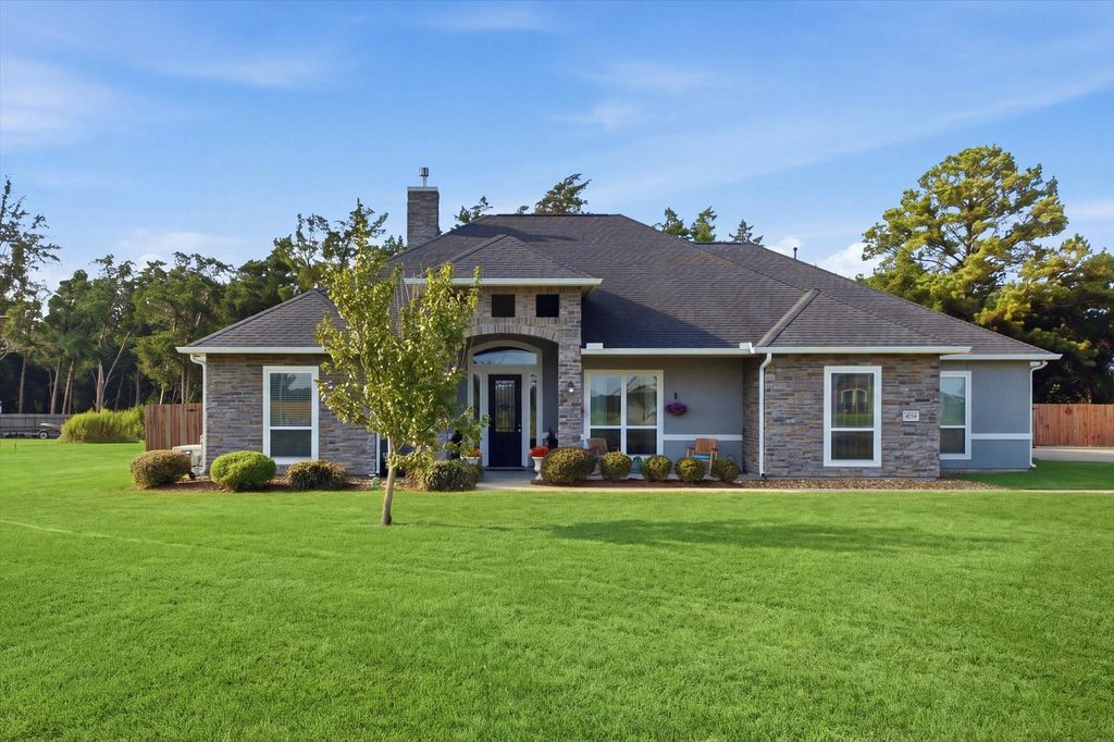 4734 Pineloch Bayou Drive, Baytown, TX 77523