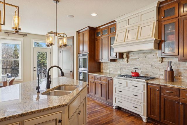 66 Monarch Way, North Oaks, MN 55127