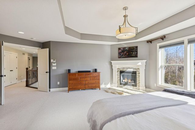 66 Monarch Way, North Oaks, MN 55127