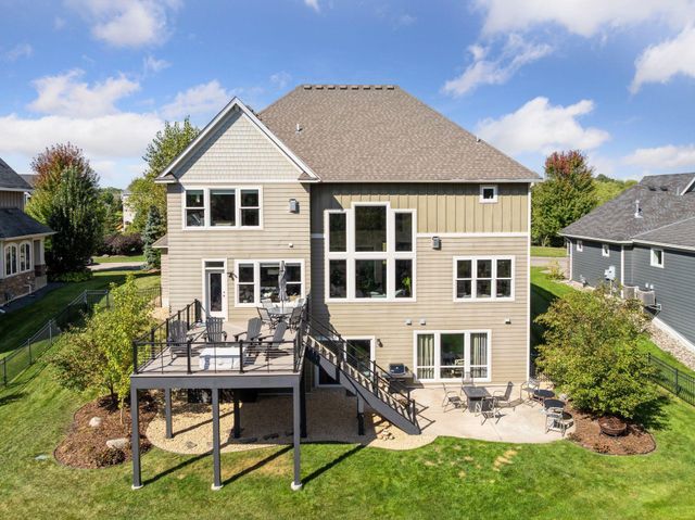 66 Monarch Way, North Oaks, MN 55127