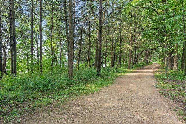 66 Monarch Way, North Oaks, MN 55127