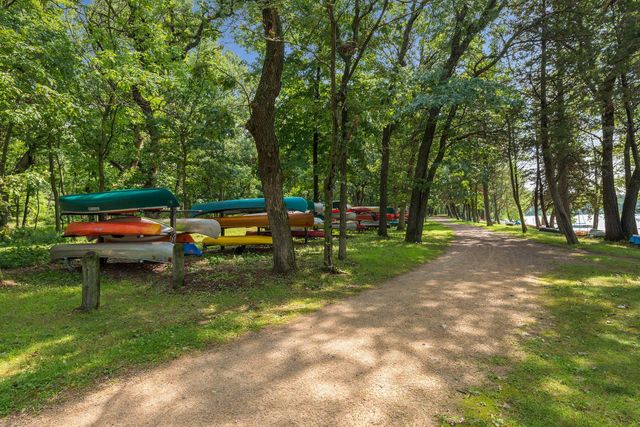 66 Monarch Way, North Oaks, MN 55127