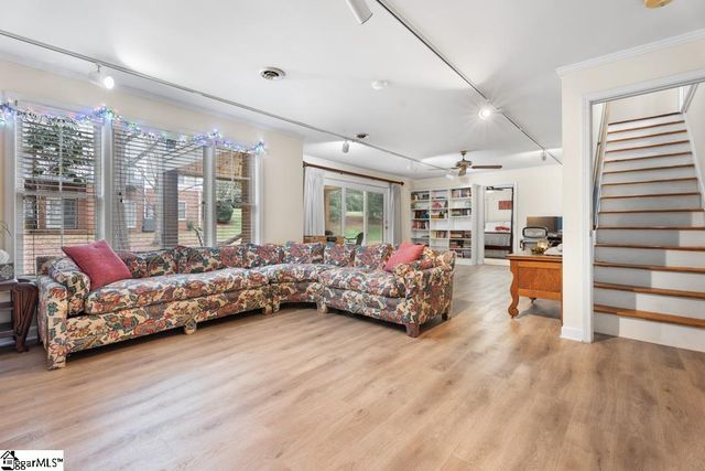 1207 Shadow Way, Greenville, SC 29615