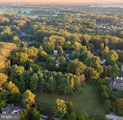 8555 HILL SPRING DR, Lutherville Timonium, MD 21093