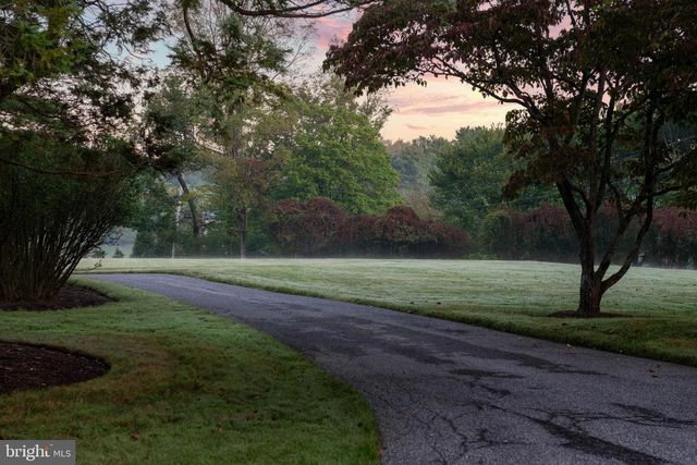 8555 HILL SPRING DR, Lutherville Timonium, MD 21093