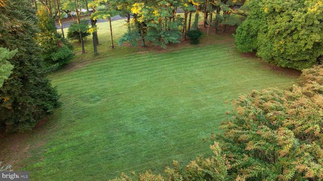 8555 HILL SPRING DR, Lutherville Timonium, MD 21093