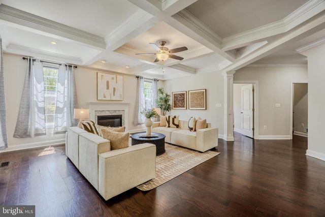 2905 RANDOM RD, Falls Church, VA 22042