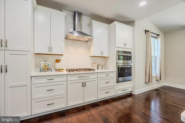 2905 RANDOM RD, Falls Church, VA 22042