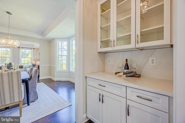 2905 RANDOM RD, Falls Church, VA 22042