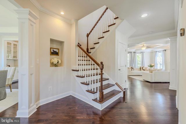 2905 RANDOM RD, Falls Church, VA 22042