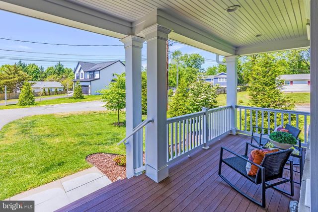 2905 RANDOM RD, Falls Church, VA 22042