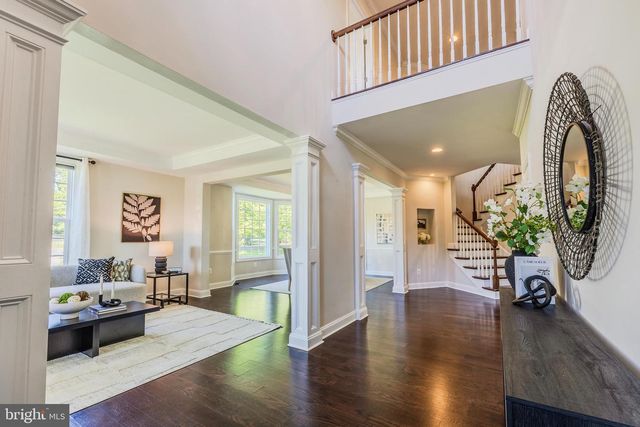 2905 RANDOM RD, Falls Church, VA 22042