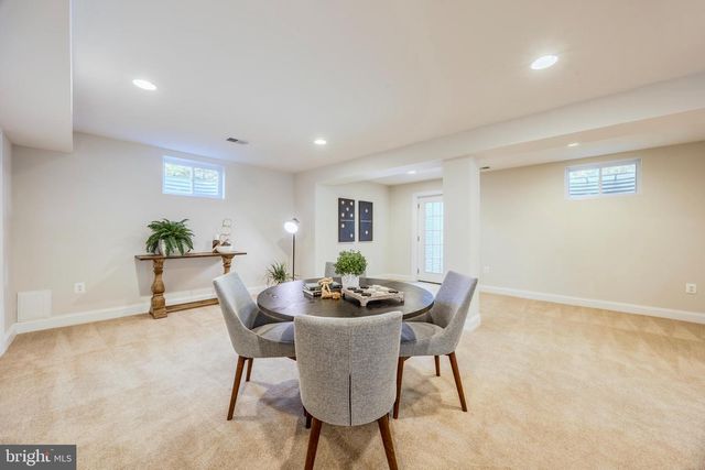 2905 RANDOM RD, Falls Church, VA 22042