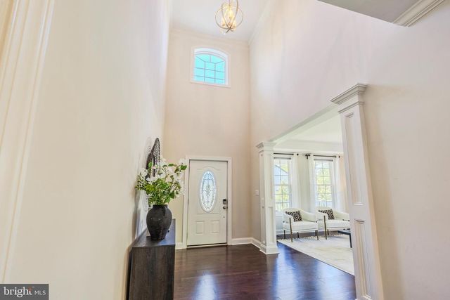2905 RANDOM RD, Falls Church, VA 22042