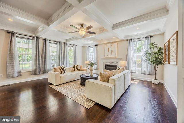 2905 RANDOM RD, Falls Church, VA 22042
