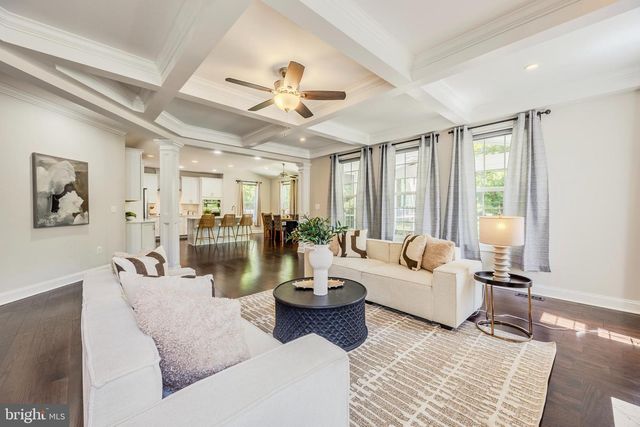 2905 RANDOM RD, Falls Church, VA 22042