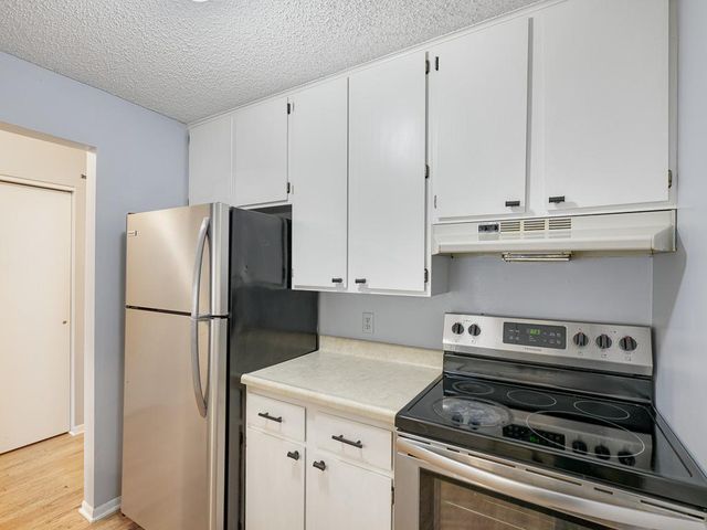 742 County Road F W D, Shoreview, MN 55126