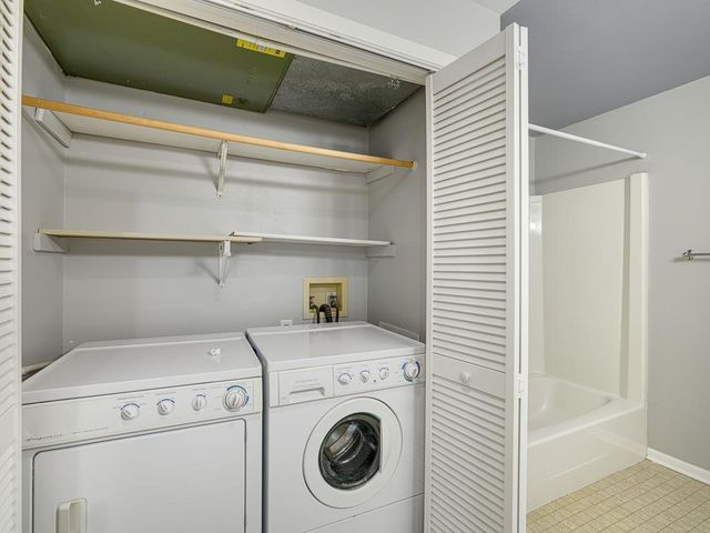 742 County Road F W D, Shoreview, MN 55126