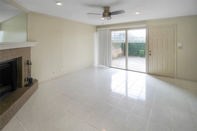 821 S Ripple Creek Drive 1, Houston, TX 77057