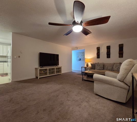 7 Padanaram Road C77, Danbury, CT 06811