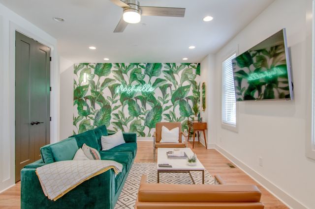 1813 Beech Ave Apt 1, Nashville, TN 37203