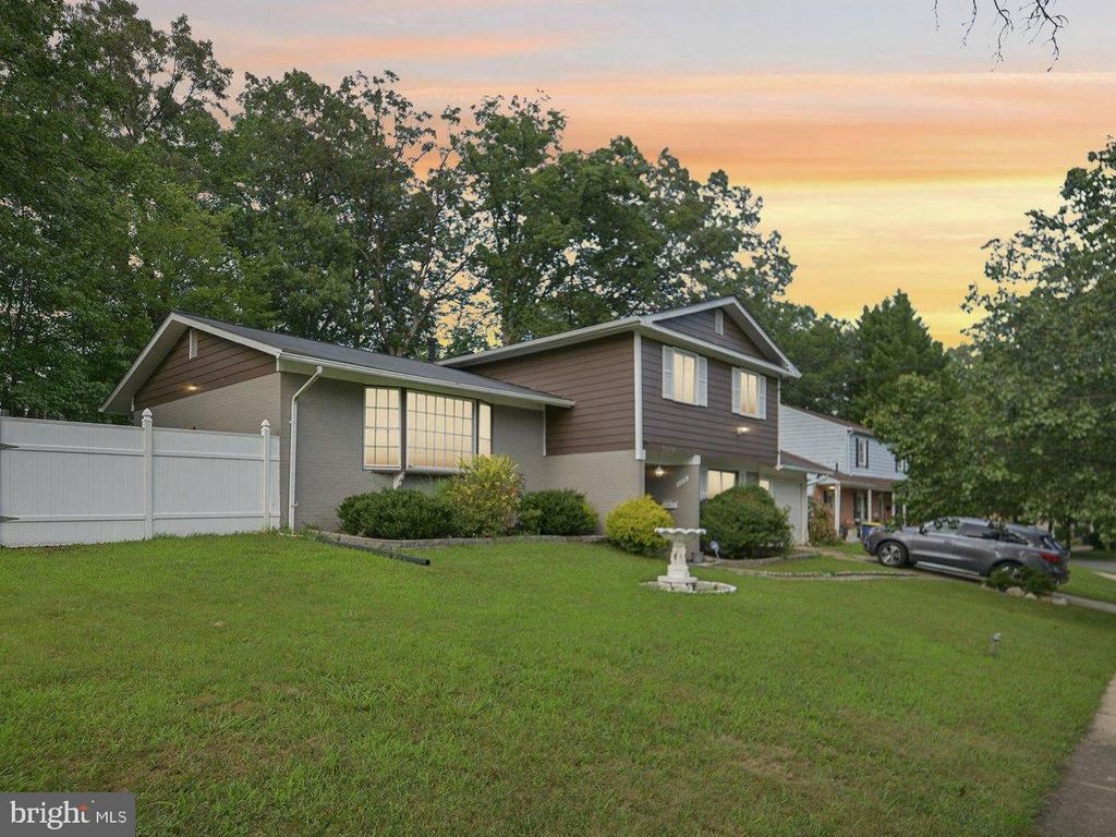 7316 SARA ST, Hyattsville, MD 20784