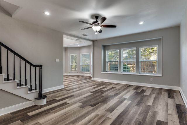 2103 Bay Club Drive, Arlington, TX 76013