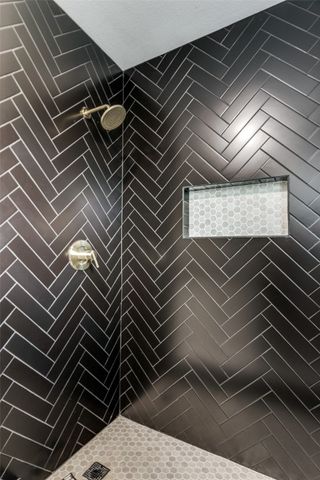 2103 Bay Club Drive, Arlington, TX 76013